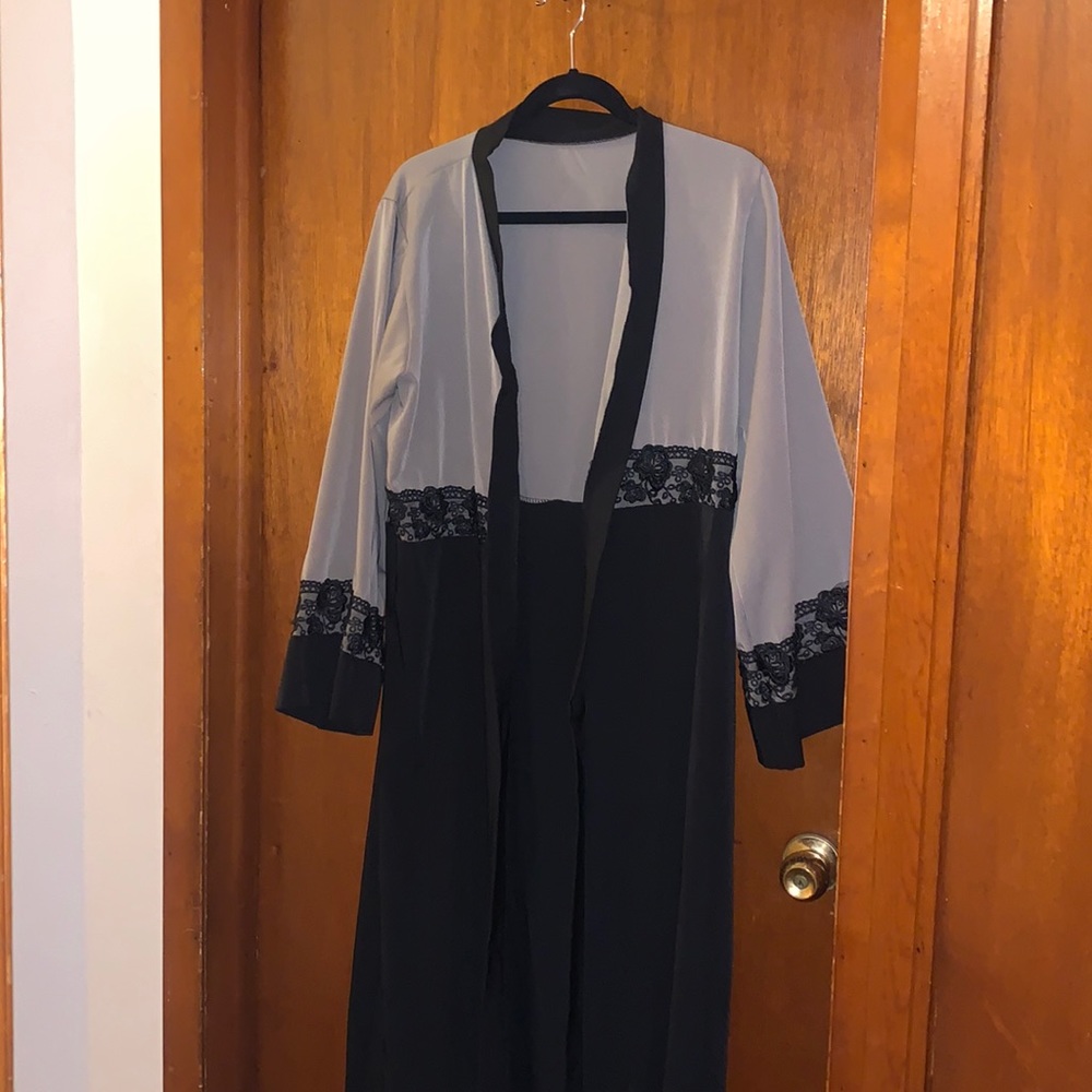 Beautiful Abaya (I have to list it as a Trench Coat)